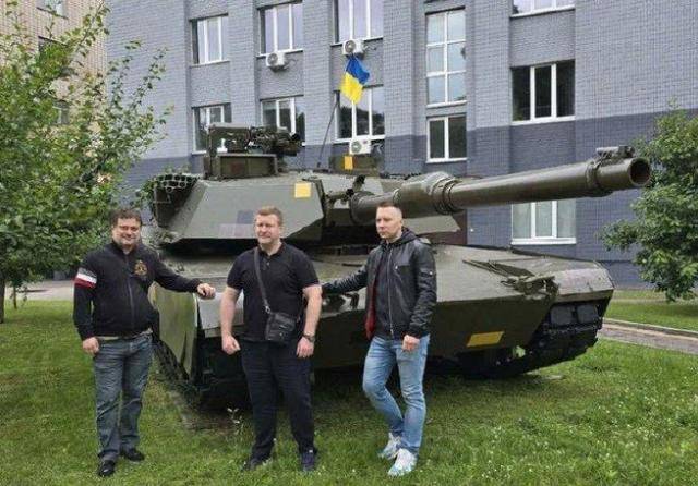 原创            6国雇佣军到齐，俄终于弄明白，攻不下基辅的原因，3万朝军已就位