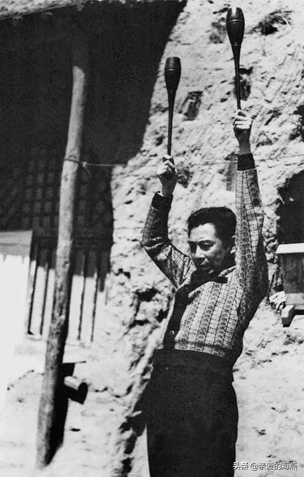 原创            29张真实抗战时期延安八路军，坚毅眼神和电视上完全不一样