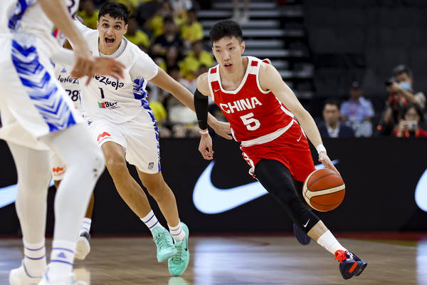 热身赛-王俊杰16分廖三宁10+4 中国男篮再胜委内瑞拉