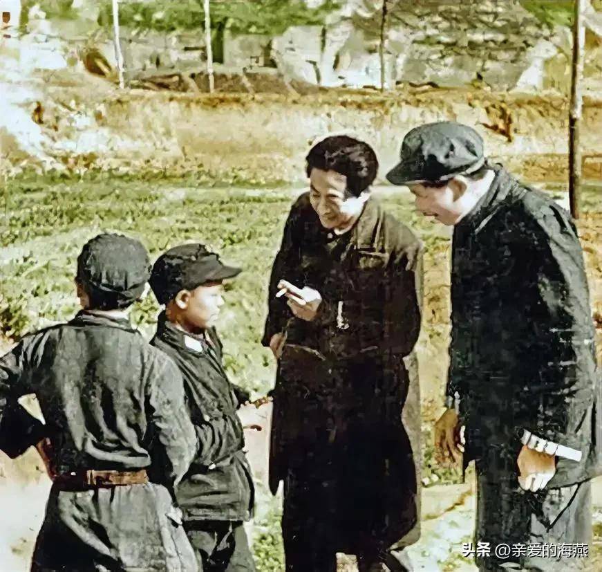 原创            29张真实抗战时期延安八路军，坚毅眼神和电视上完全不一样