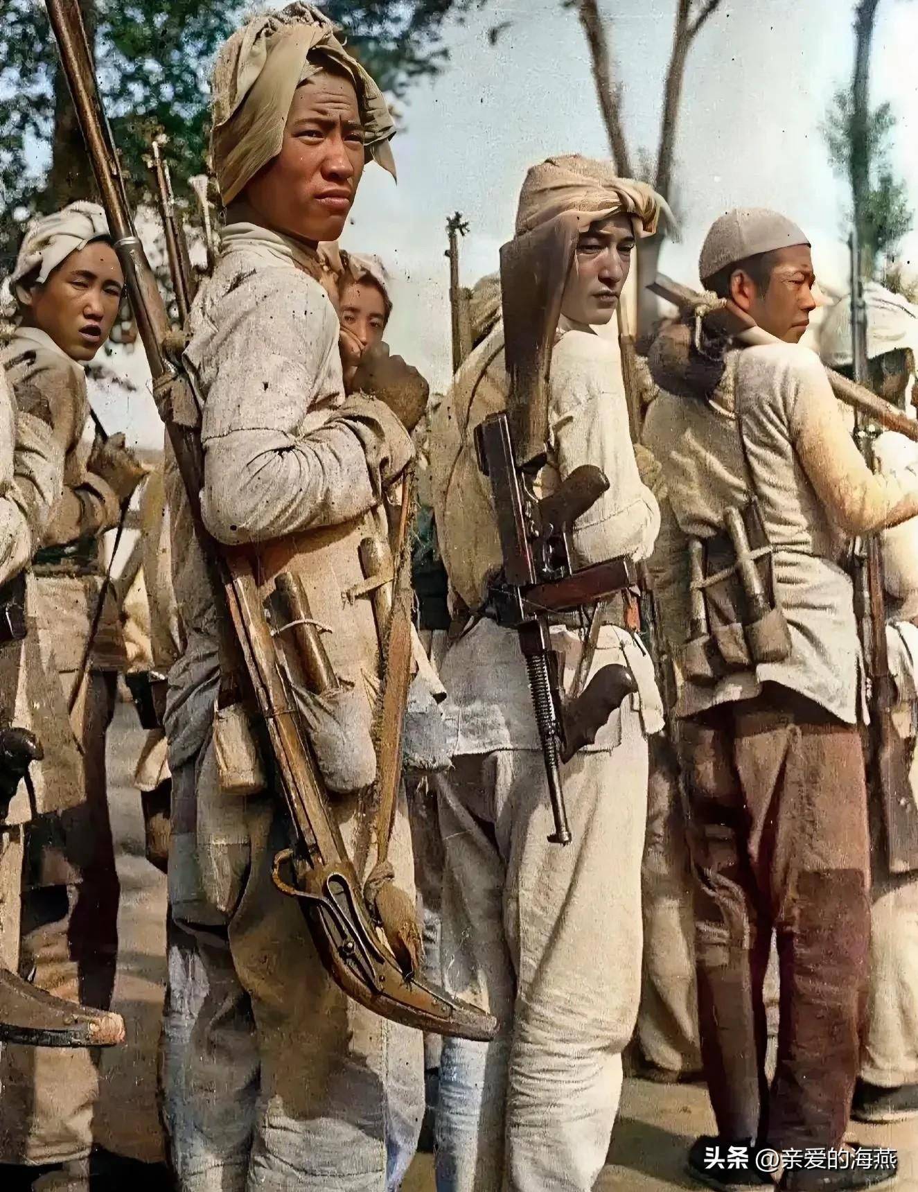 原创            29张真实抗战时期延安八路军，坚毅眼神和电视上完全不一样